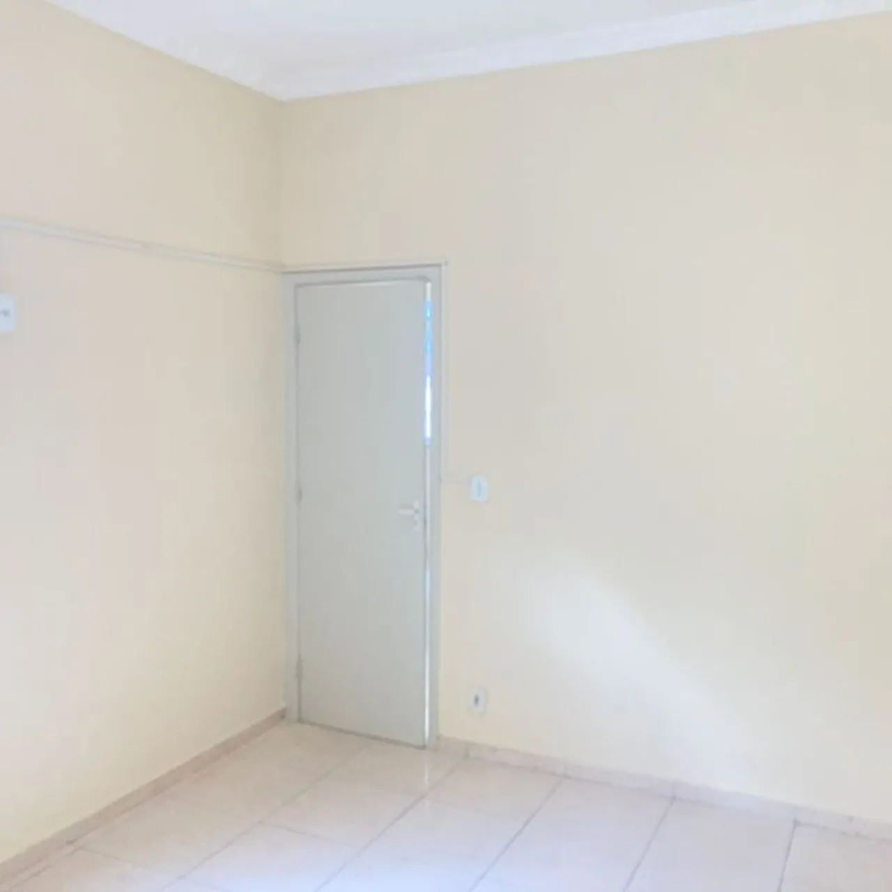 Unfurnished apartment with 2 bedrooms and 2 bathrooms — photo 4