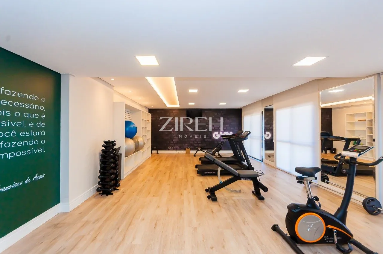 3-bedroom apartment in a building with a gym — photo 13
