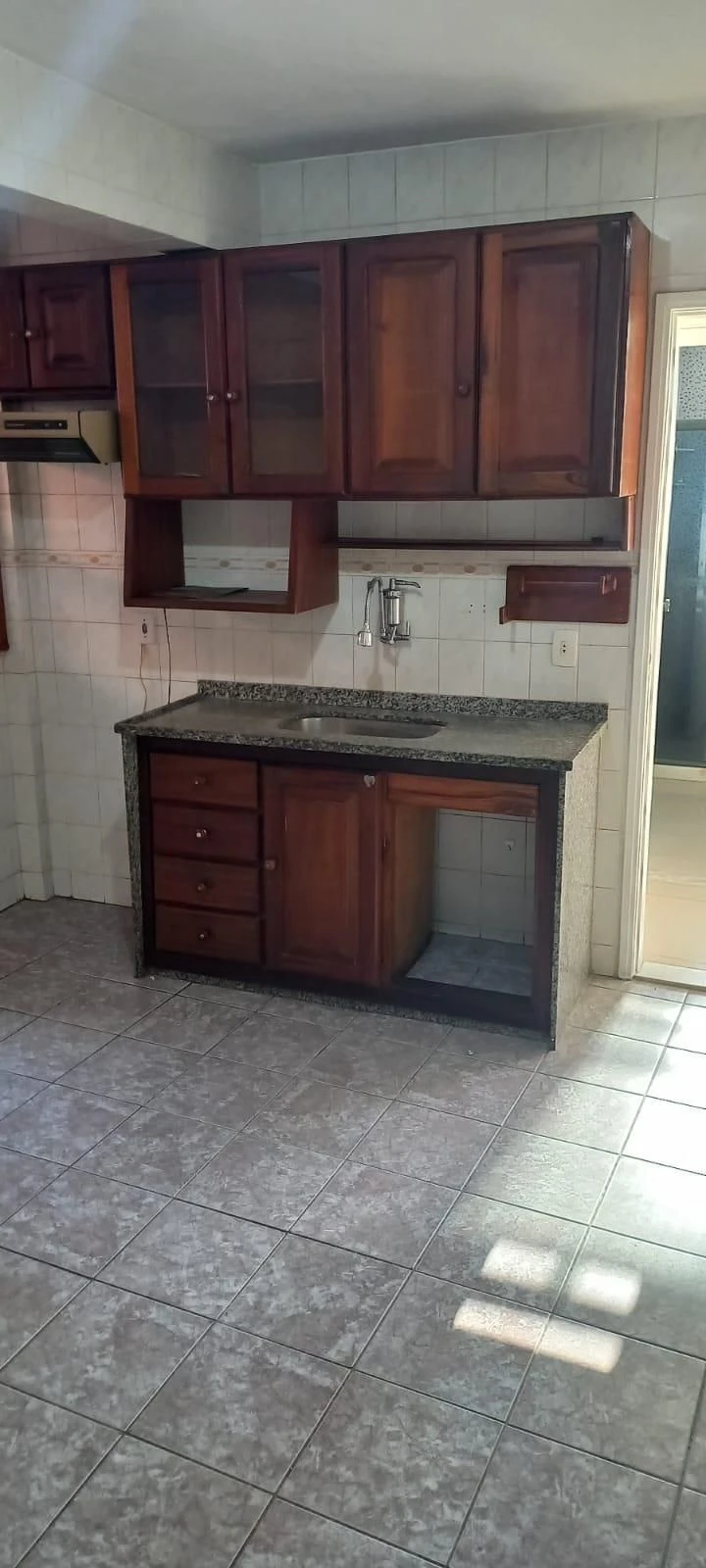 Невмебльована квартира з 2 спальнями і 1 паркомісцем — photo 6