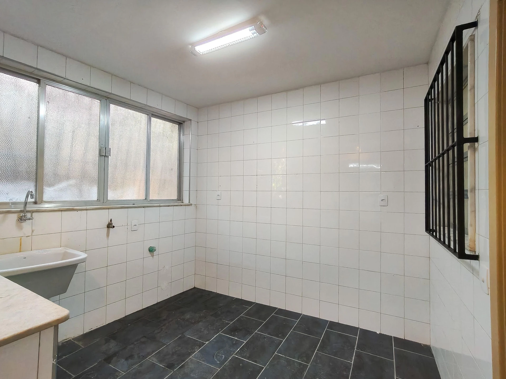 House for rent with 5 bedrooms and 8 bathrooms — photo 27