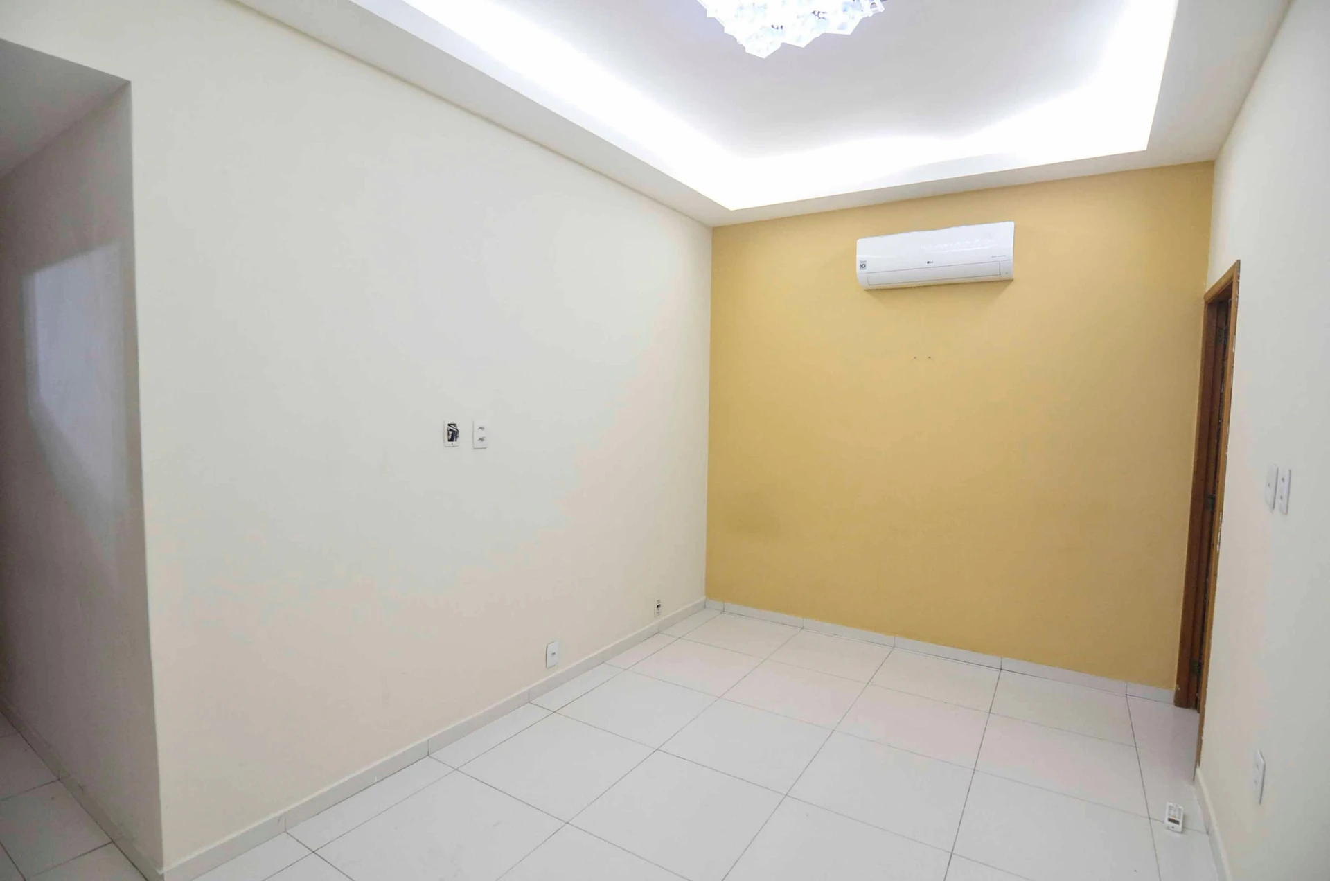 Apartamento en alquiler con 3 dormitorios y 1 plaza — photo 39