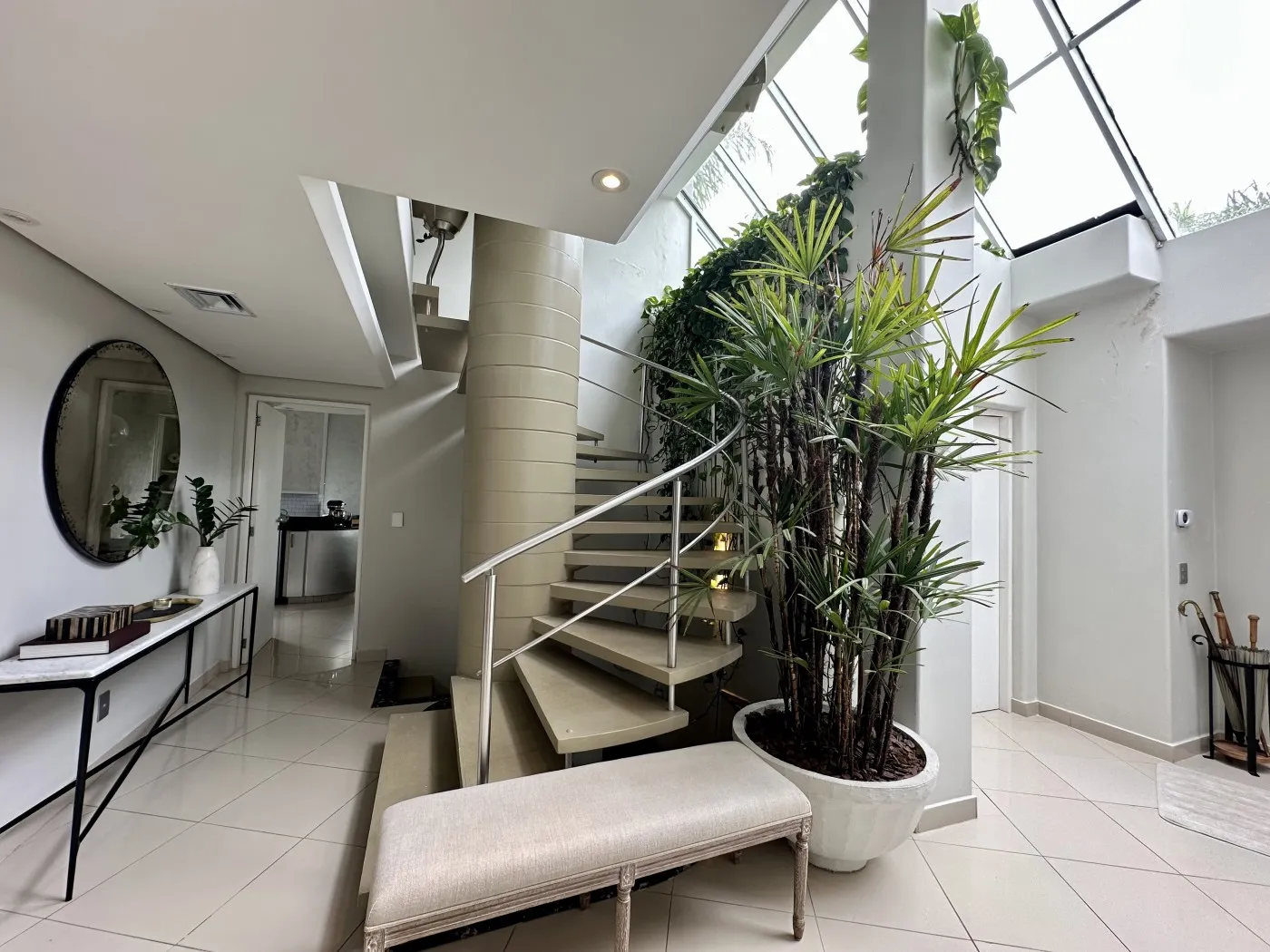 Посудомоечная машина и 5 спален: дом 700 м² — photo 13