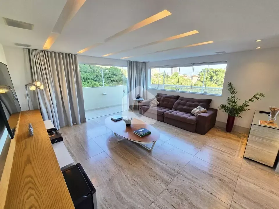 Furnished apartment with 3 bedrooms and 5 bathrooms — photo 15