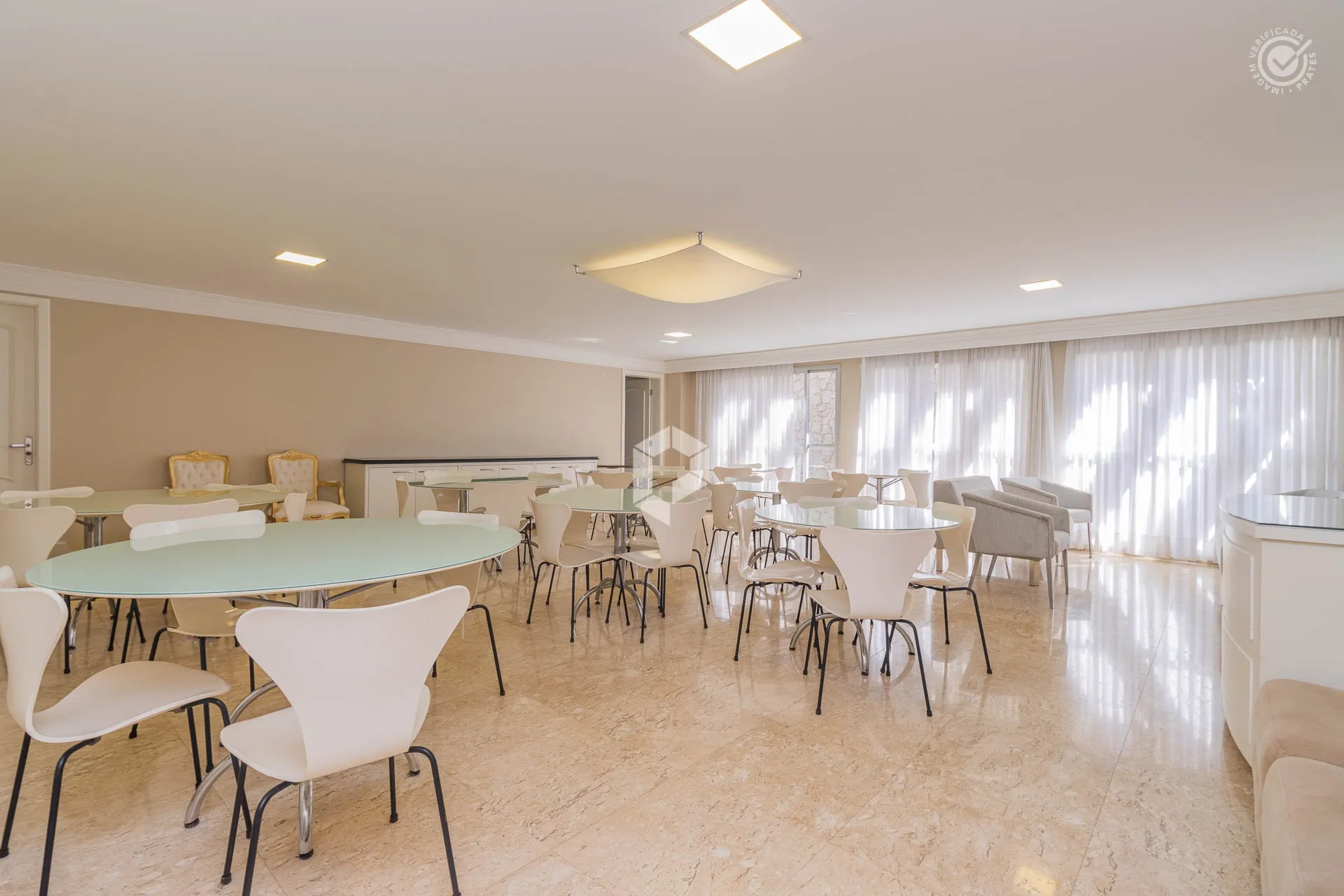 3-bedroom apartment with 189 m² and 1 parking space — photo 32