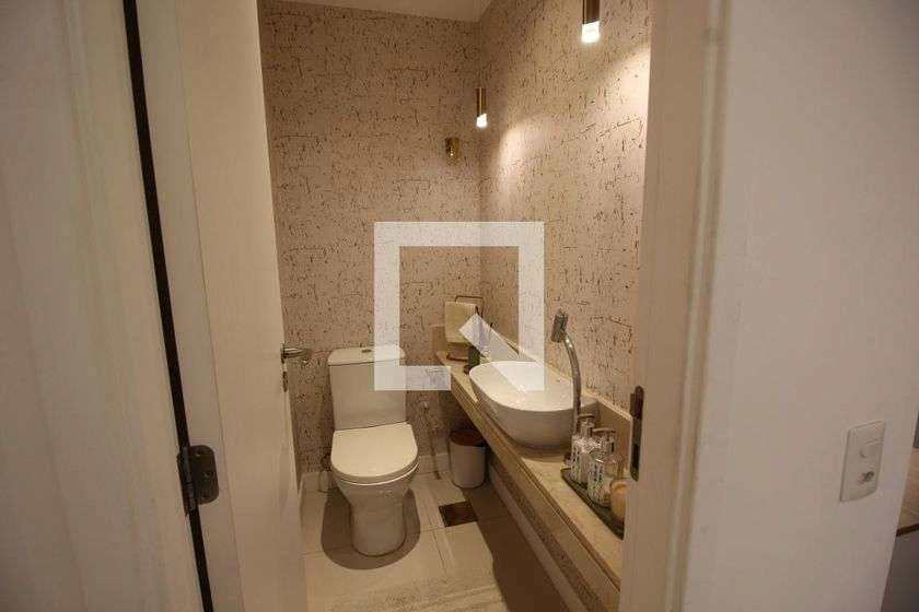 130 m² apartment with 3 bedrooms and enclosed balcony — photo 2