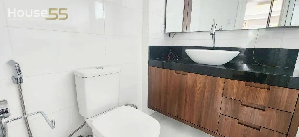 Furnished 4-bedroom apartment with a gas kitchen — photo 24