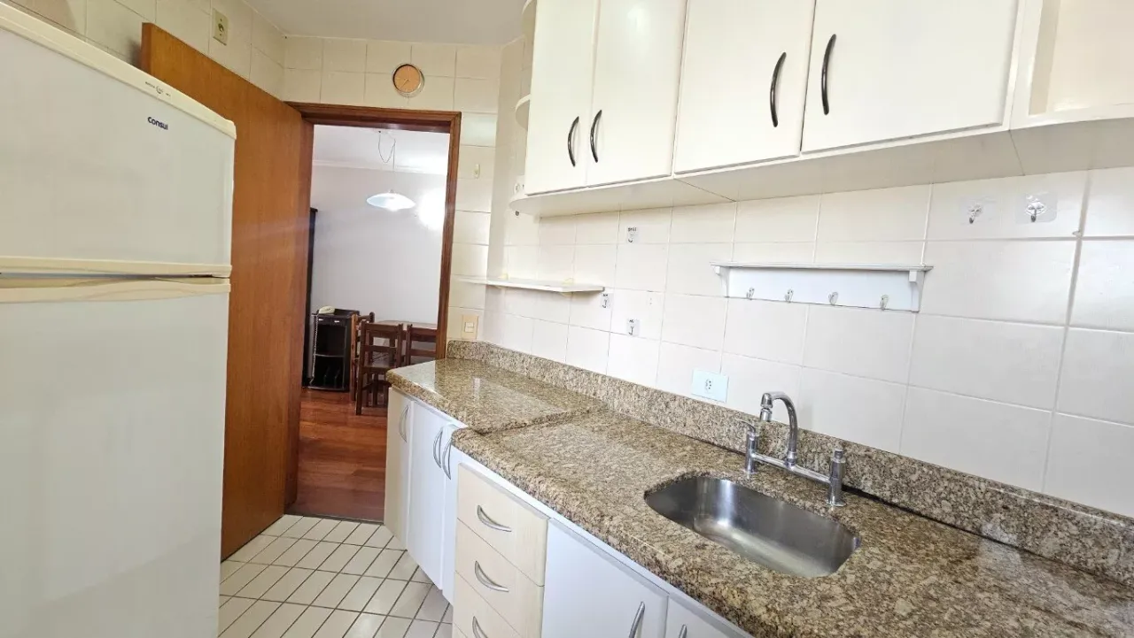 Furnished 2-bedroom apartment with parking and 53 m² — photo 6