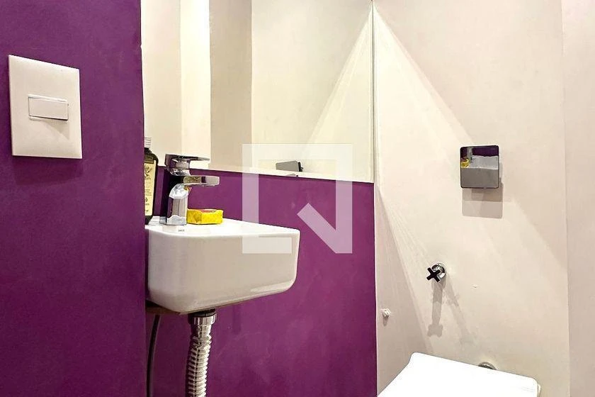 Furnished 220 m² apartment with 4 bedrooms and a suite — photo 43