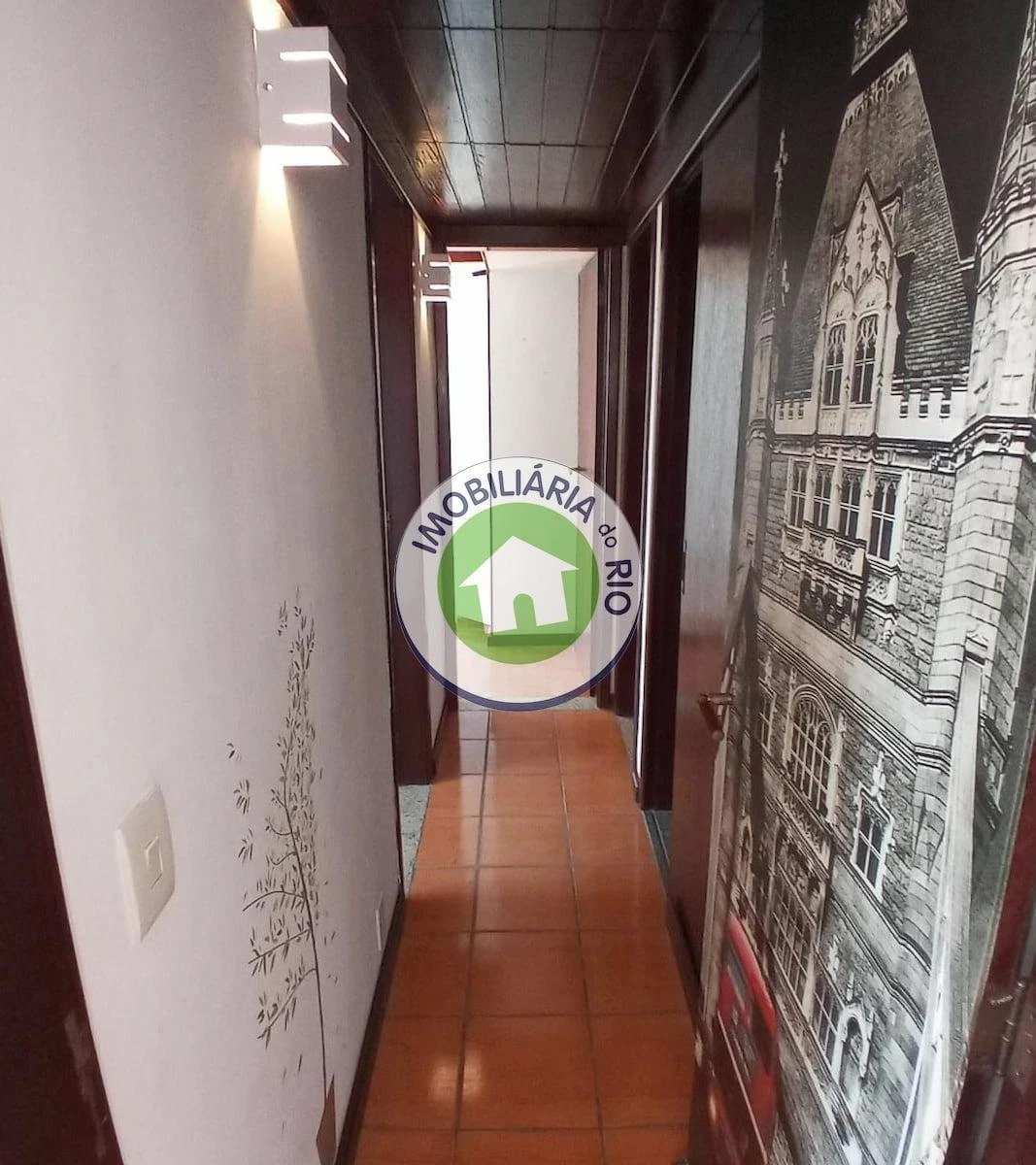 3-bedroom, 2-bath apartment with no parking space — photo 13