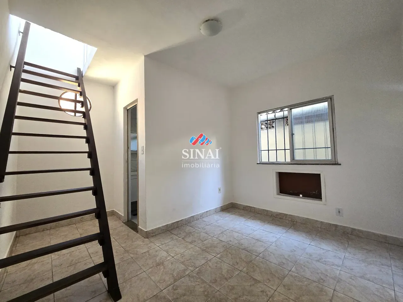 Unfurnished 1-bedroom house with 1 bathroom — photo 13