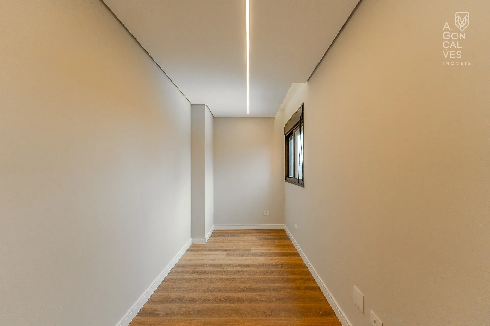 Apartment, 161 m², with floor-to-ceiling windows — photo 14