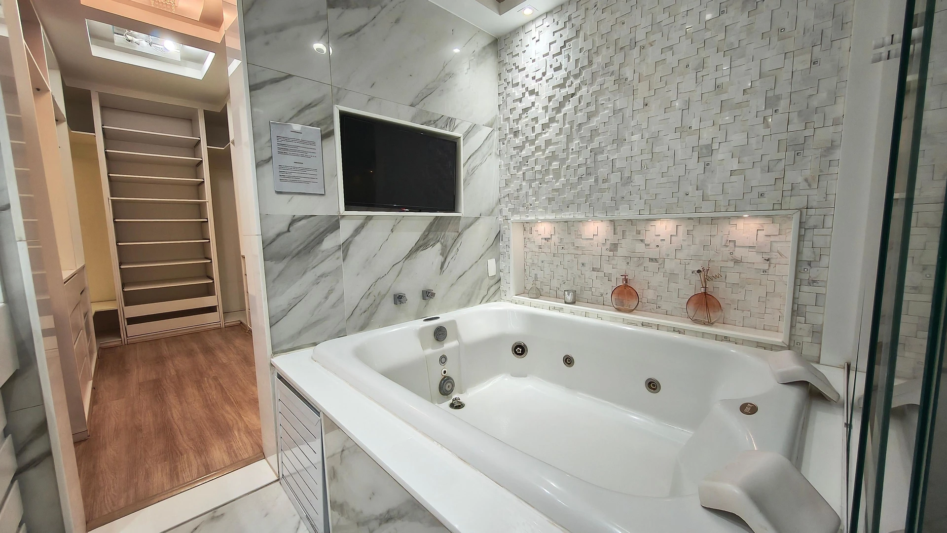 Casa mobiliada, 430 m², com banheira — photo 37