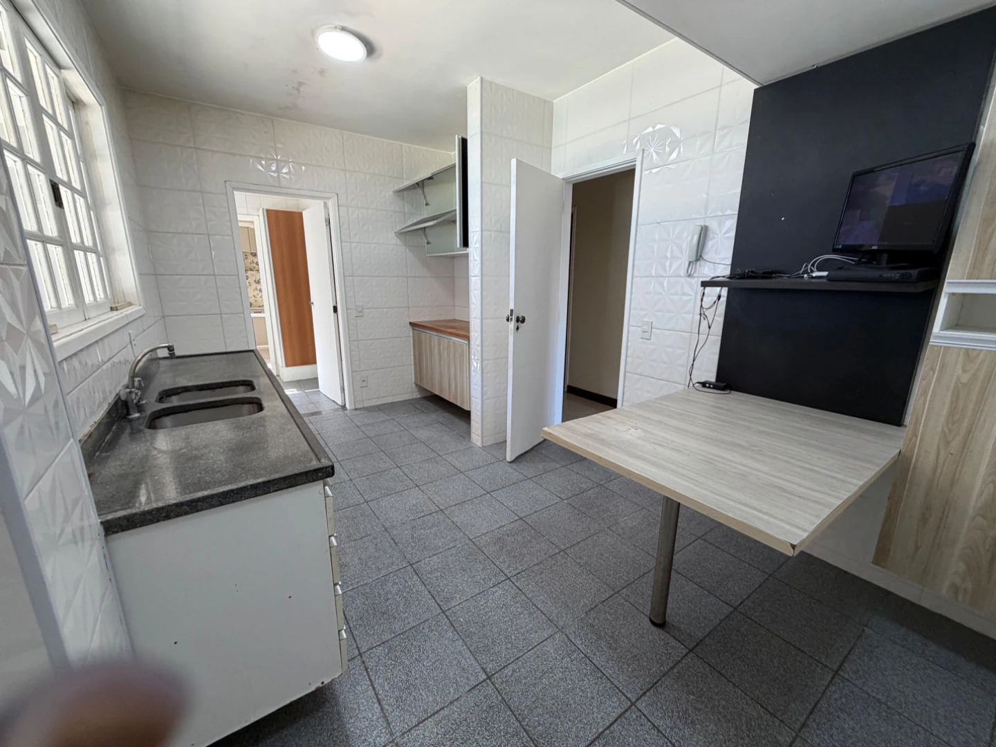House, 250 m², with a private BBQ — photo 22