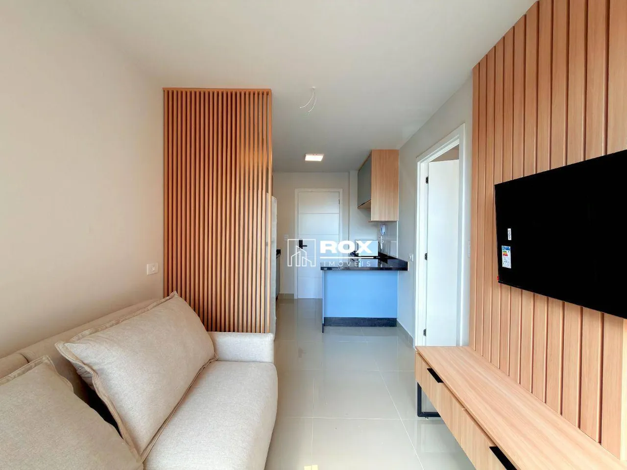 Furnished 1-bedroom apartment with a private BBQ — photo 4