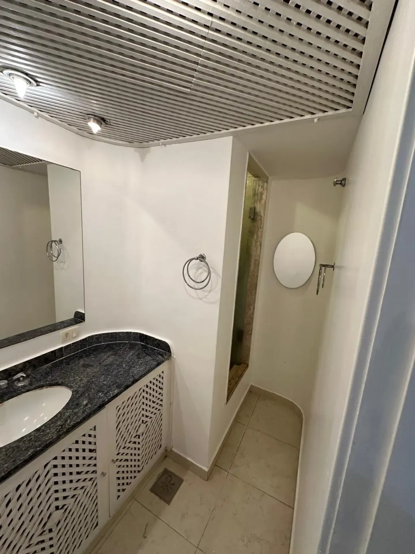 3-bedroom apartment with 4 bathrooms and 1 parking space — photo 13