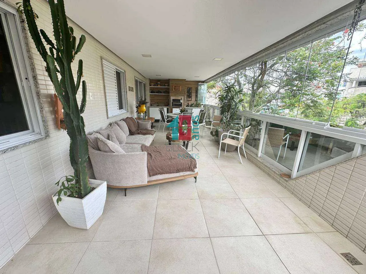 160 m² apartment with 4 bedrooms and 3 en-suites — photo 6