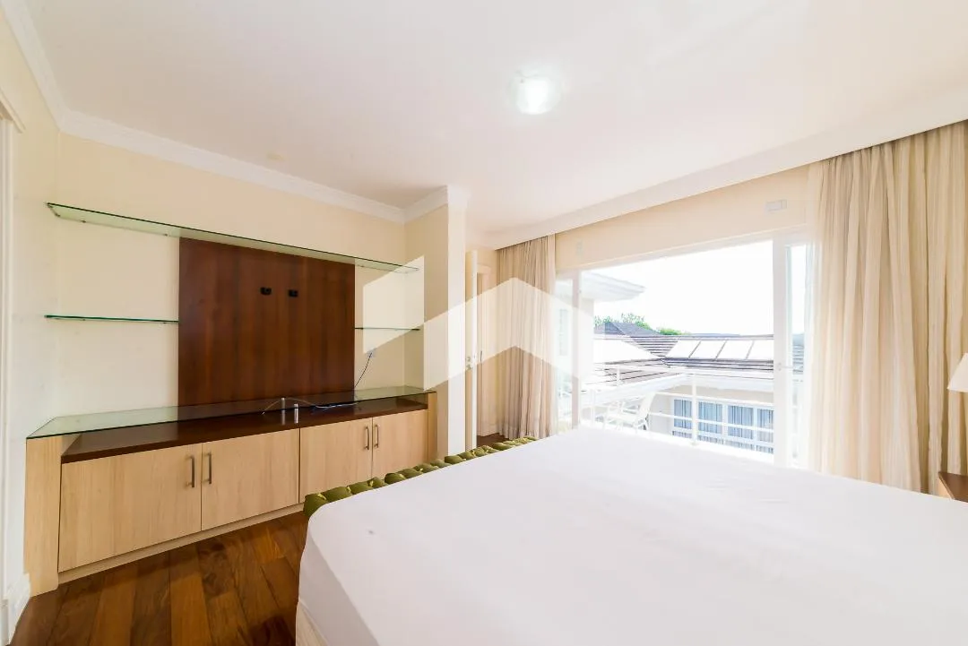 431 m² house with 4 en-suite bedrooms and 6 parking — photo 51