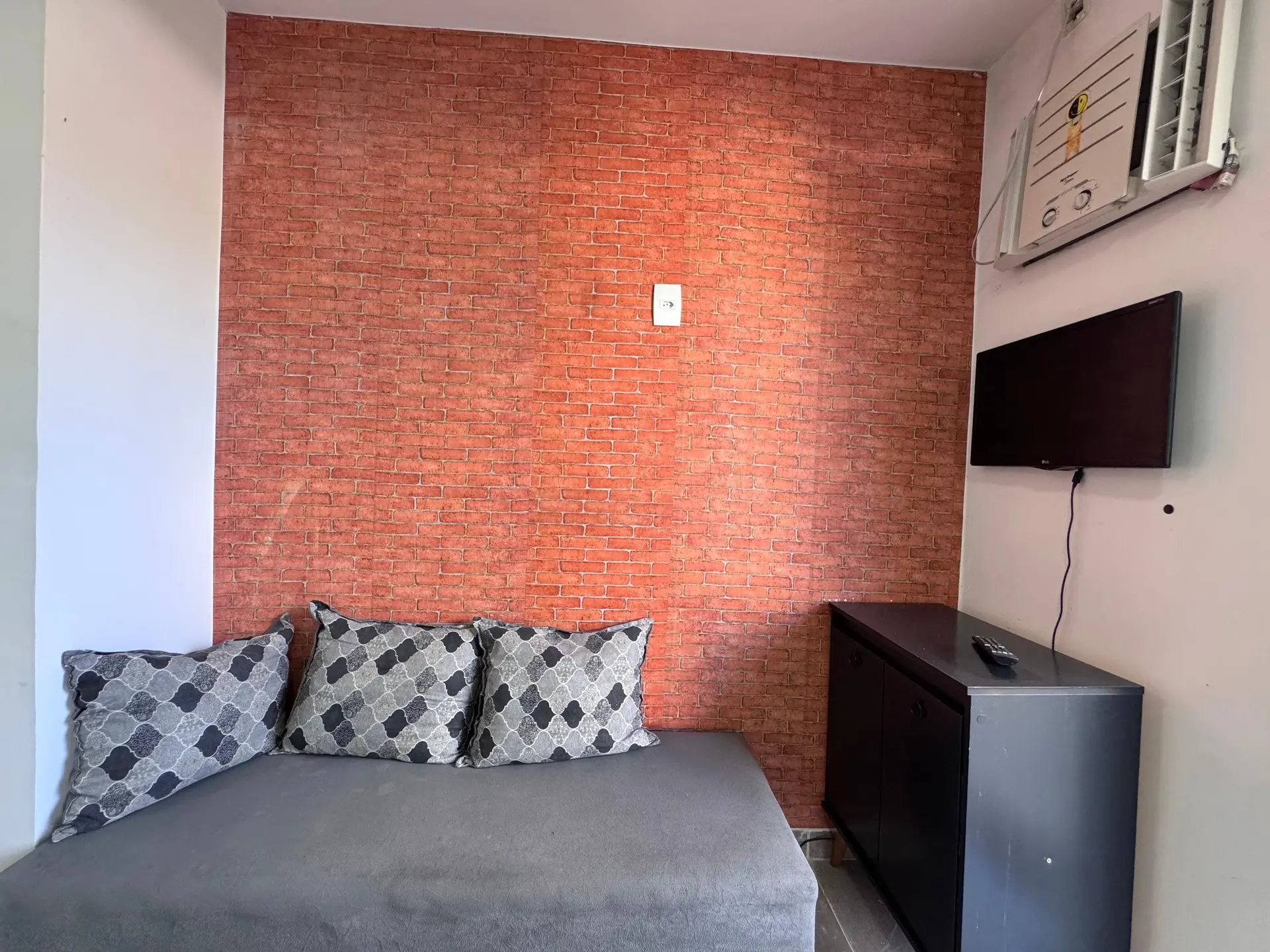 Casa amueblada con 1 dormitorio y jardín privado — photo 15