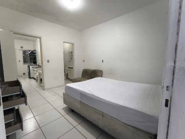 One-bedroom apartment with a washing machine — photo 7