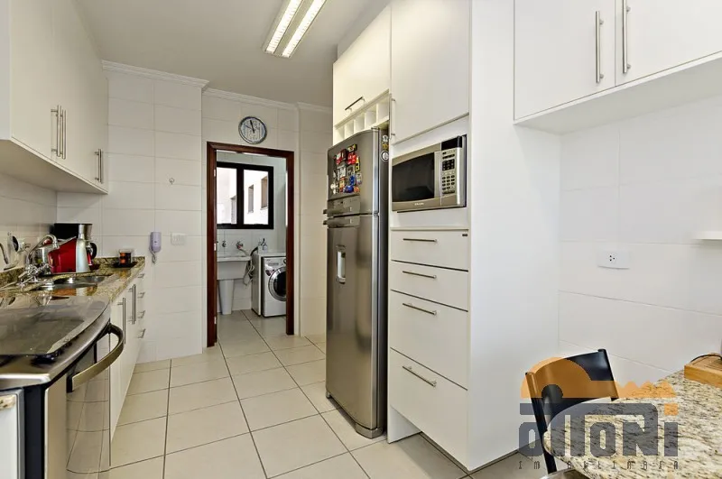 Apartamento mobiliado com 3 quartos e 3 banheiros — photo 3