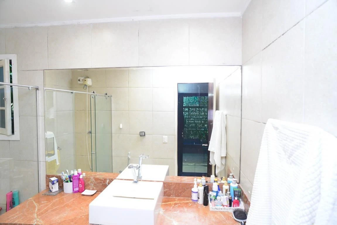 Furnished house, 530 m², with a grill on the balcony — photo 32
