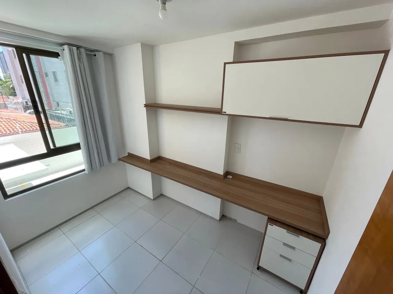 3-bedroom apartment with a washing machine — photo 9