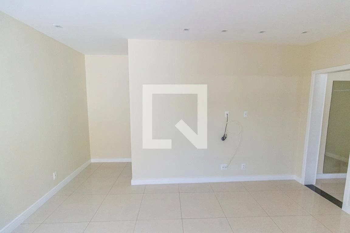 420 m² house with a jacuzzi and a private pool — photo 73