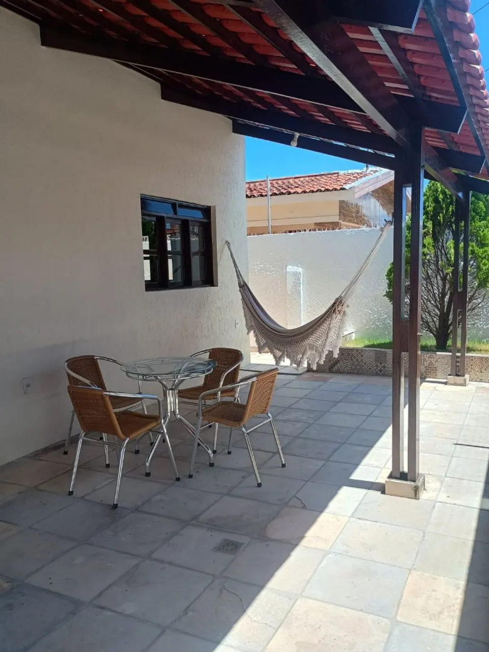 4-bedroom house with a grill on the balcony — photo 4