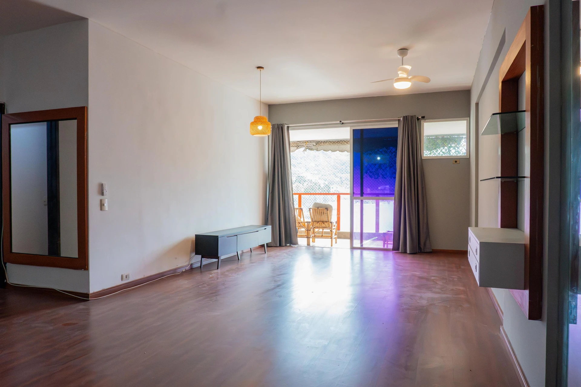 4-bedroom apartment with a mountain view in Rio de Janeiro — photo 25