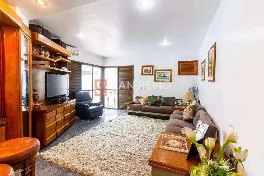 Furnished house with 4 bedrooms and a washing machine