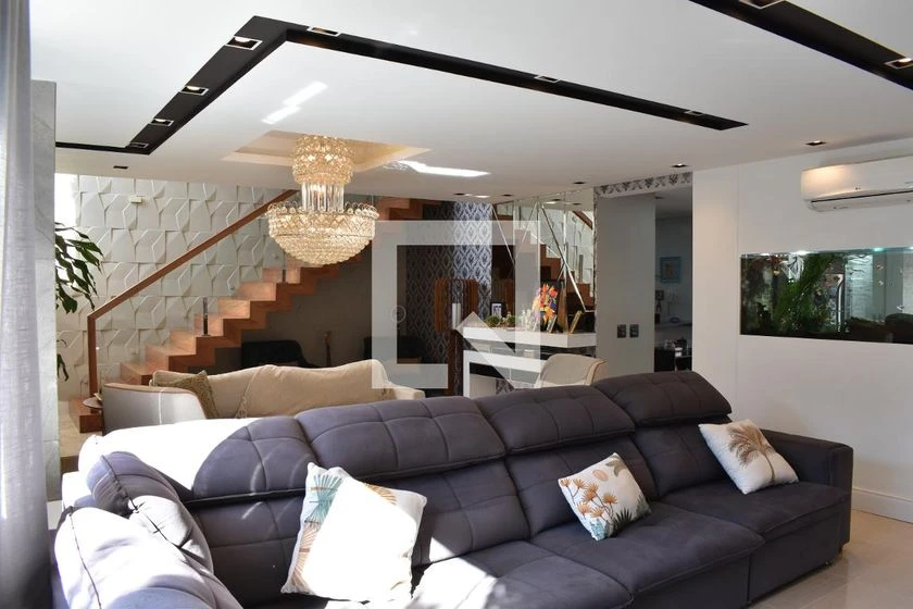 House with 4 bedrooms, 6 bathrooms and private garden — photo 4