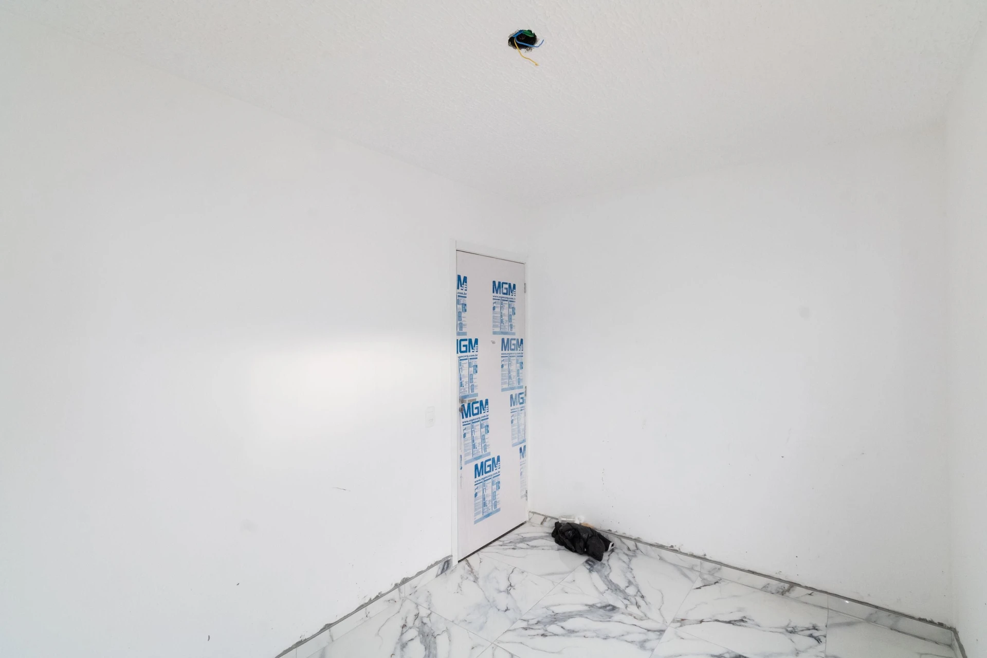 Unfurnished apartment with 2 bedrooms and 1 parking spot — photo 31