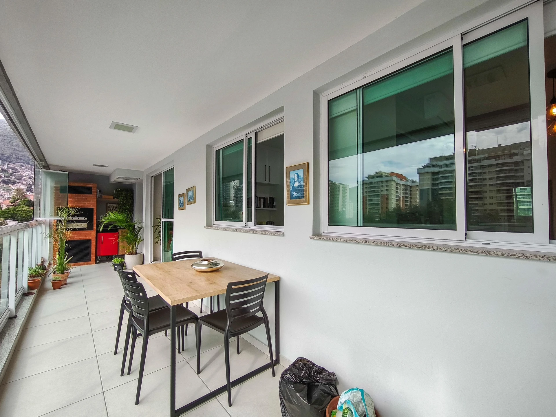 Furnished 2-bedroom apartment with private garden — photo 40