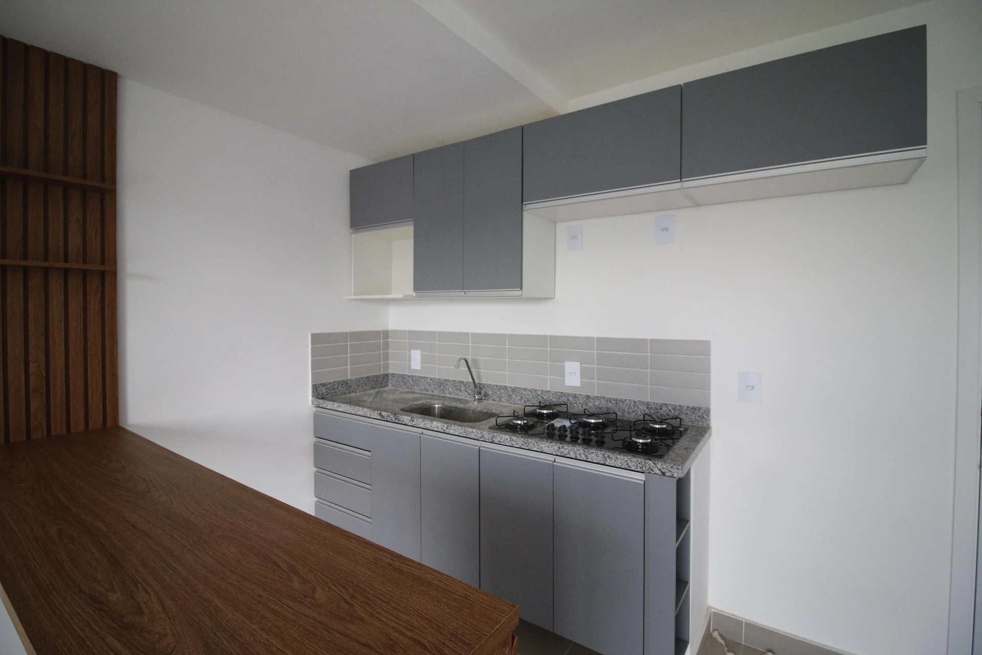 Home office in a 2-bedroom apartment, 130 m² — photo 24