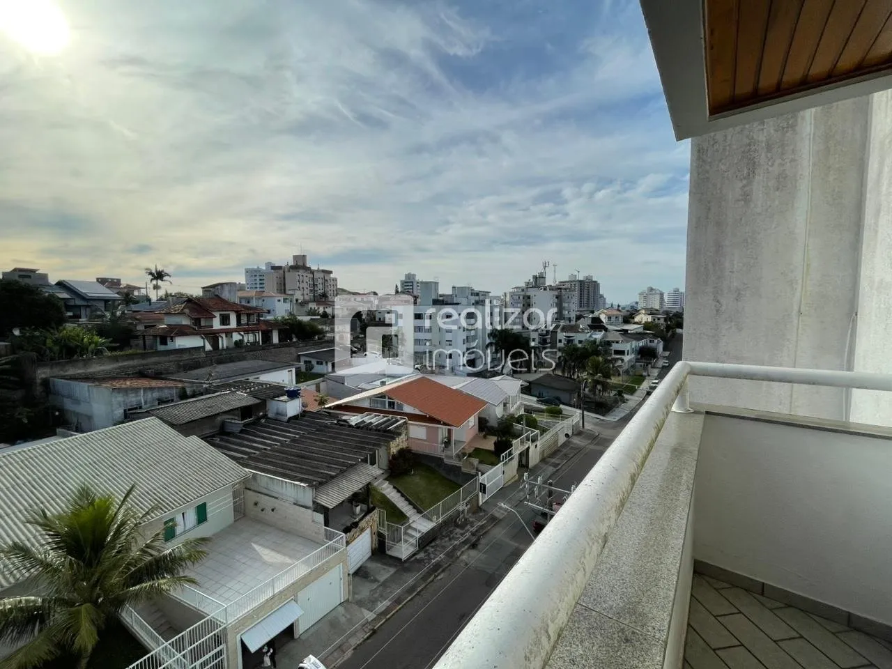 Penthouse with built-in balcony grill and 3 bedrooms — photo 7