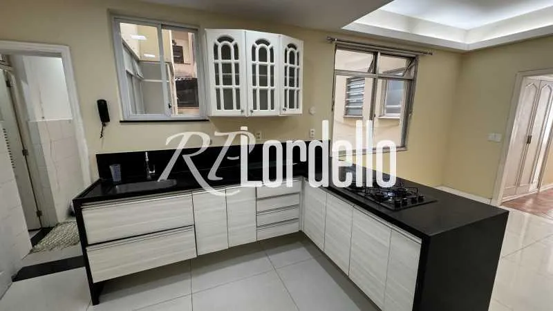 Apartment, 122 m², with wood or laminate floors — photo 27