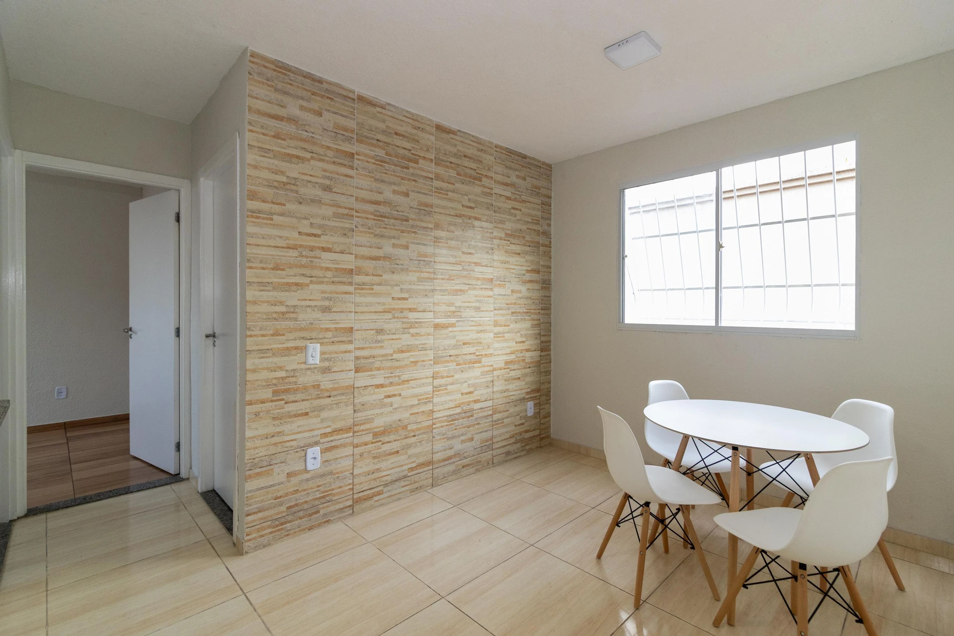 2-bedroom apartment with an open-plan kitchen