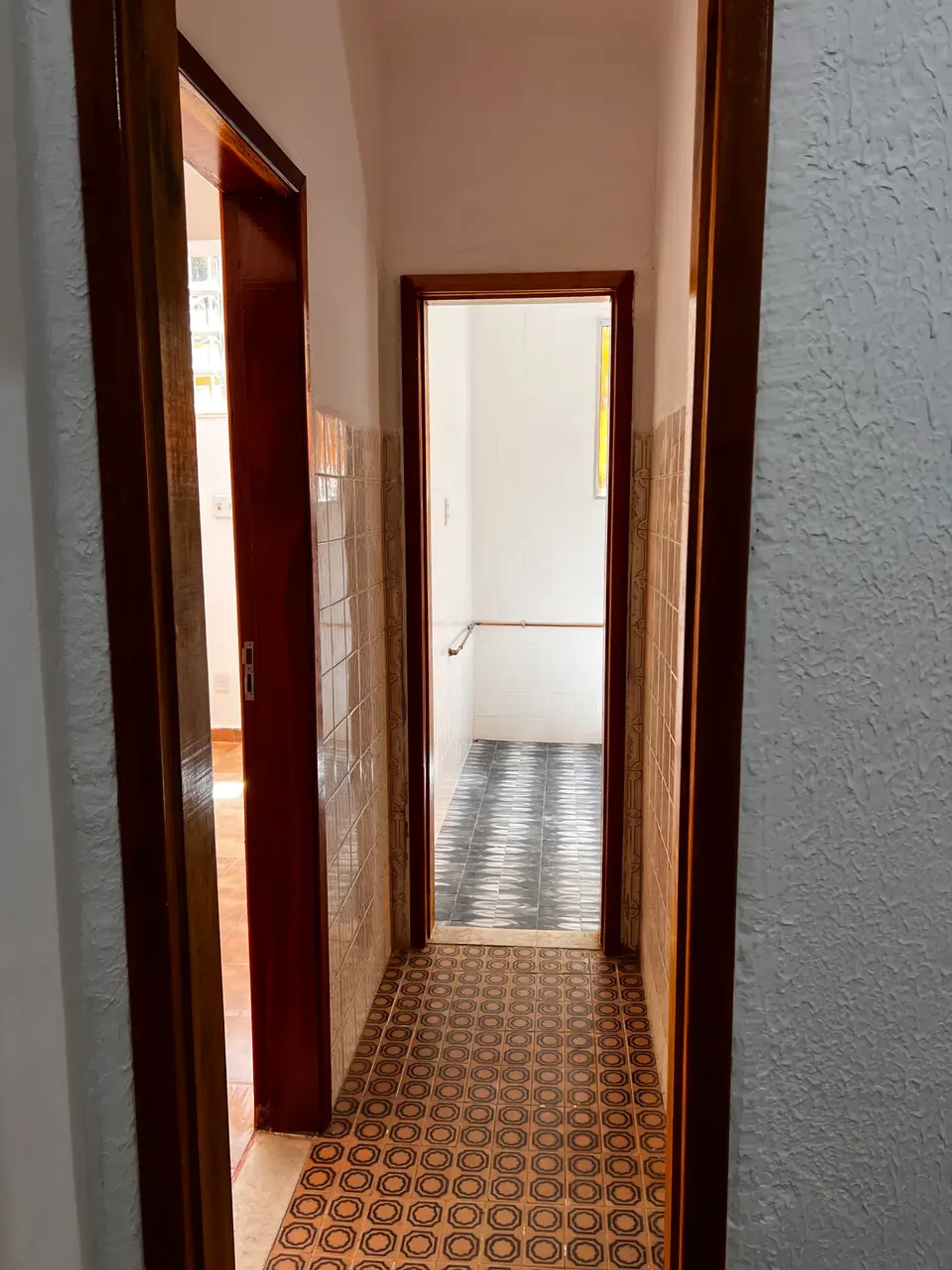 Немеблированная квартира с 1 спальней и 100 м² — photo 9