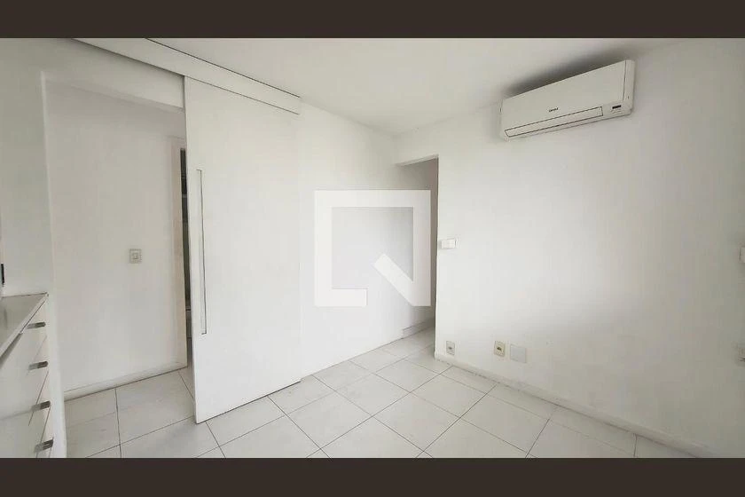Apartamento de 2 quartos em condomínio com academia — photo 8