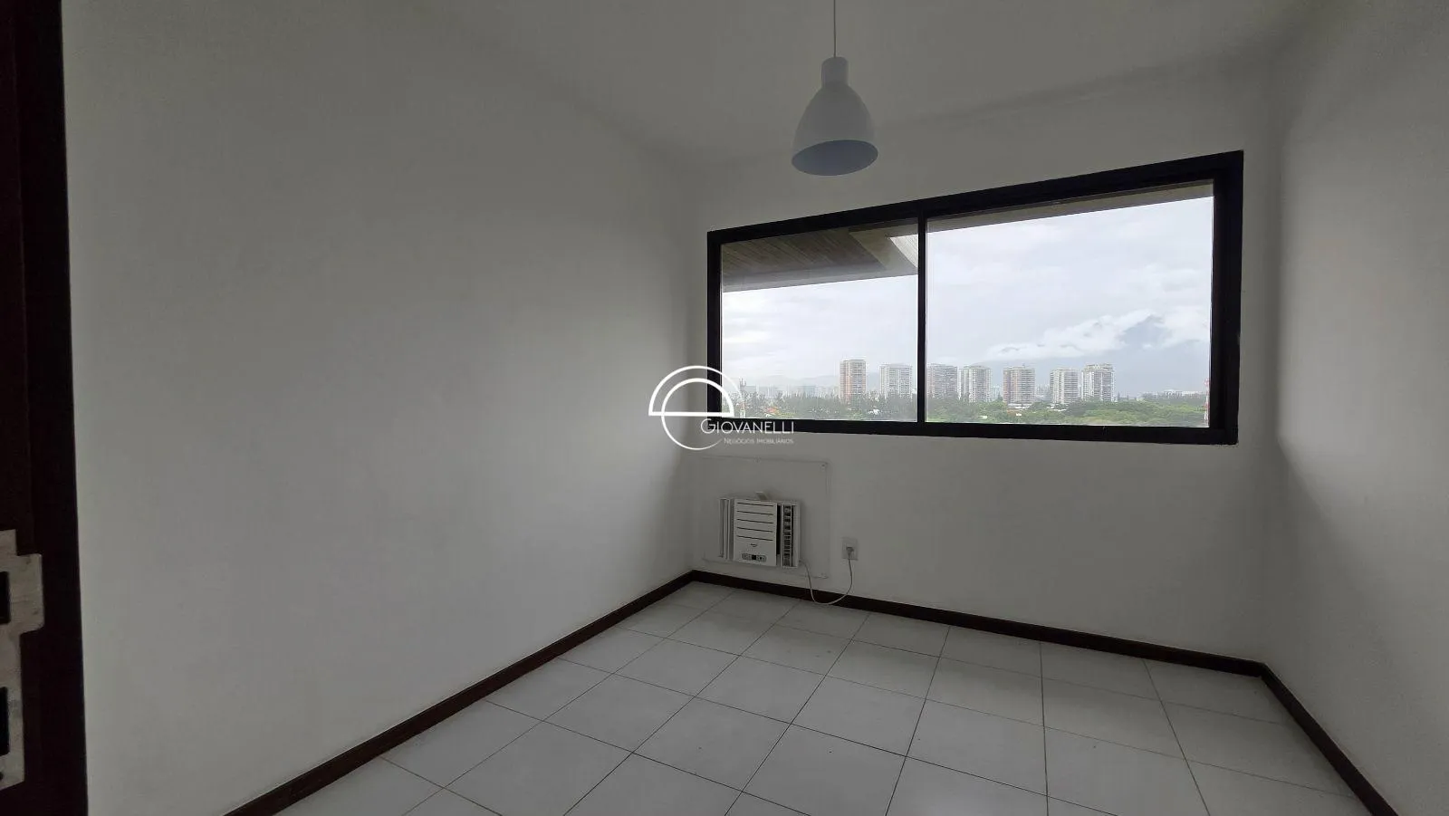 92 m² apartment with a water view and a washing machine — photo 8