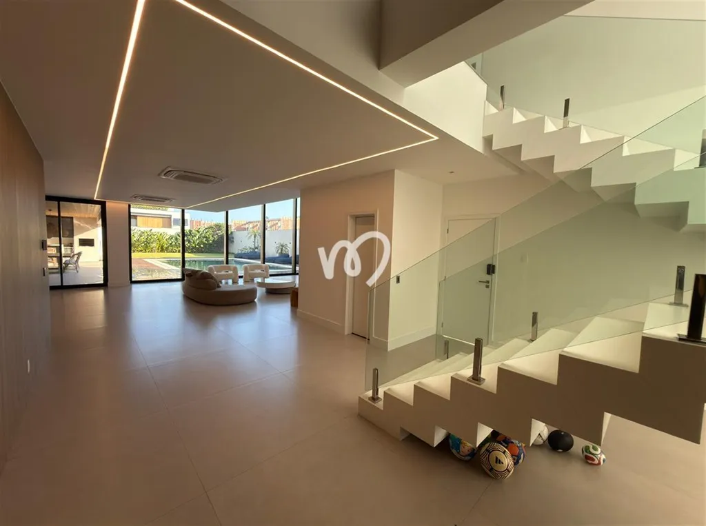 Duplex house with 5 bedrooms and 5 bathrooms — photo 19
