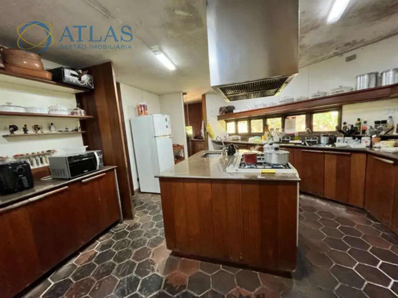 Будинок без меблів з 5 спальнями і 5 ванними, 903 м² — photo 56