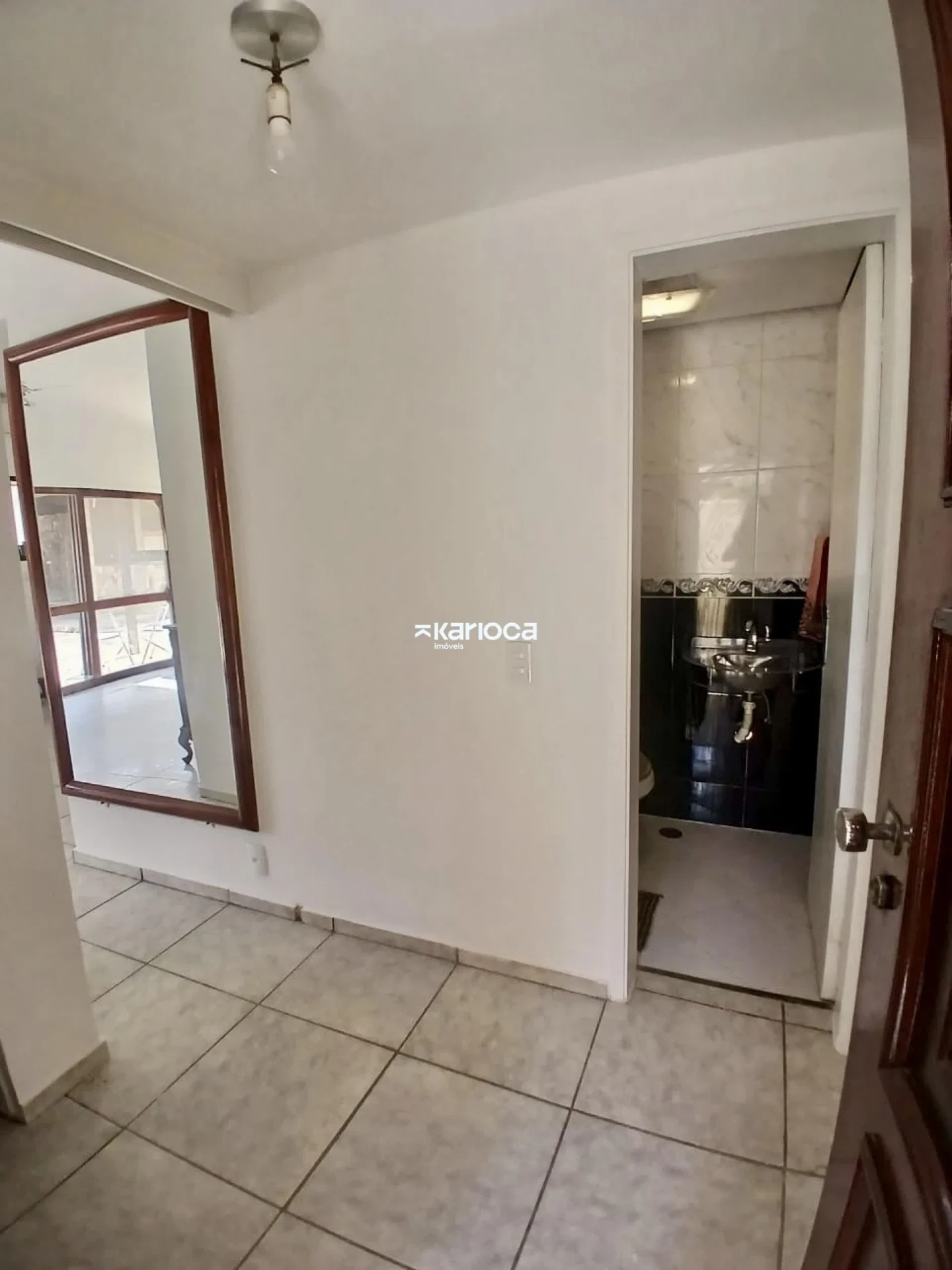House with 4 bedrooms and private garden BBQ area — photo 22