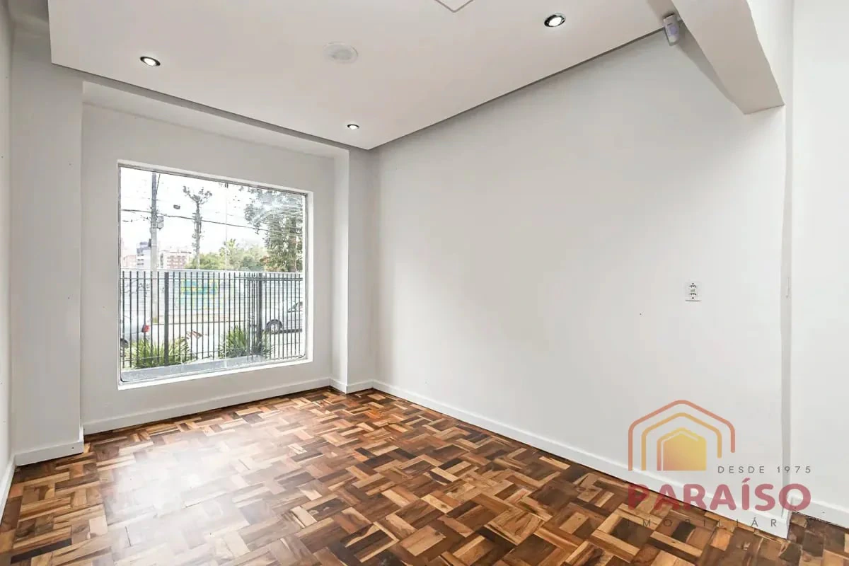 Деревянный пол или ламинат и 4 спальни: дом 165 м² — photo 16
