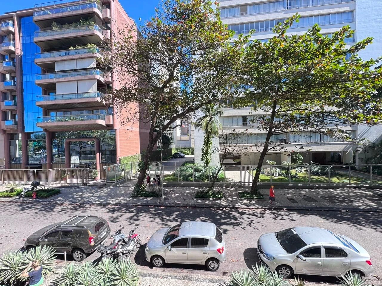 Apartamento amueblado de 4 dormitorios con 3 suites y 200 m² — photo 5
