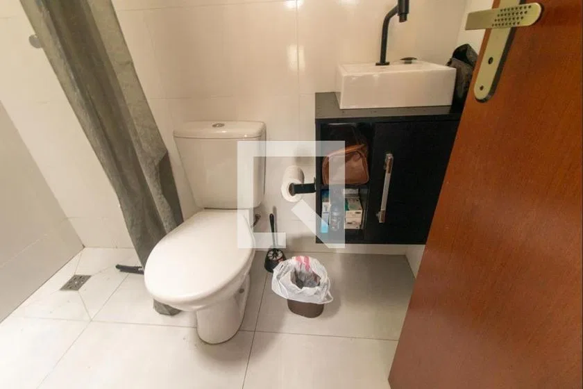 Furnished 2-bedroom house with 1 en-suite and private yard — photo 13