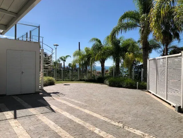 House with 6 en-suite bedrooms and 1372 m² — photo 7