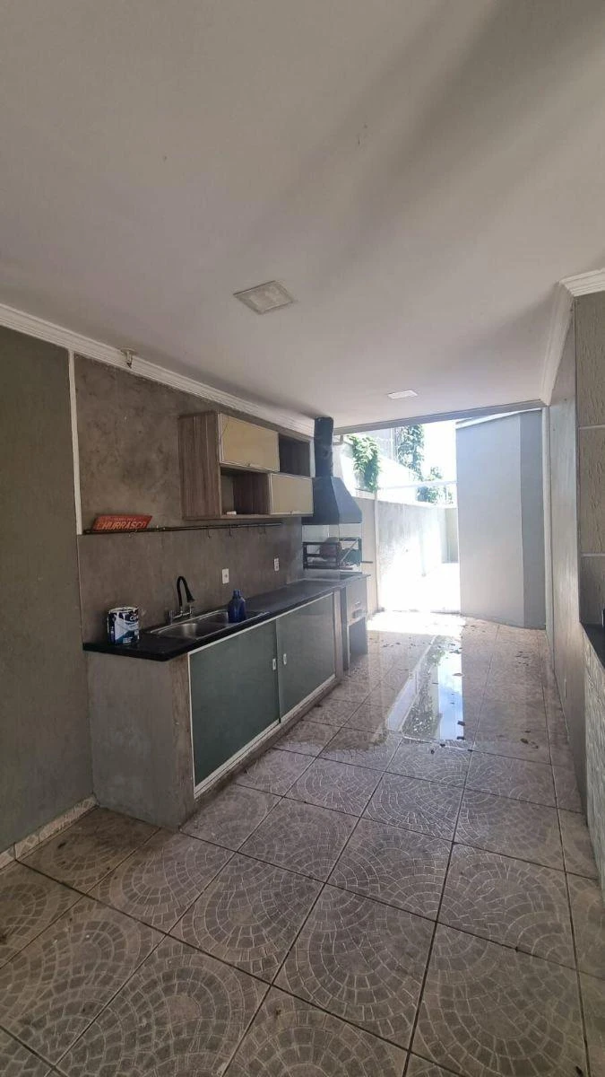 360 m² house with 4 en-suite bedrooms and 3 parking — photo 21