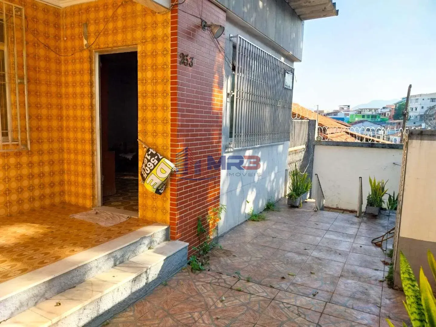 3-bedroom house with a mountain view in Rio de Janeiro — photo 27
