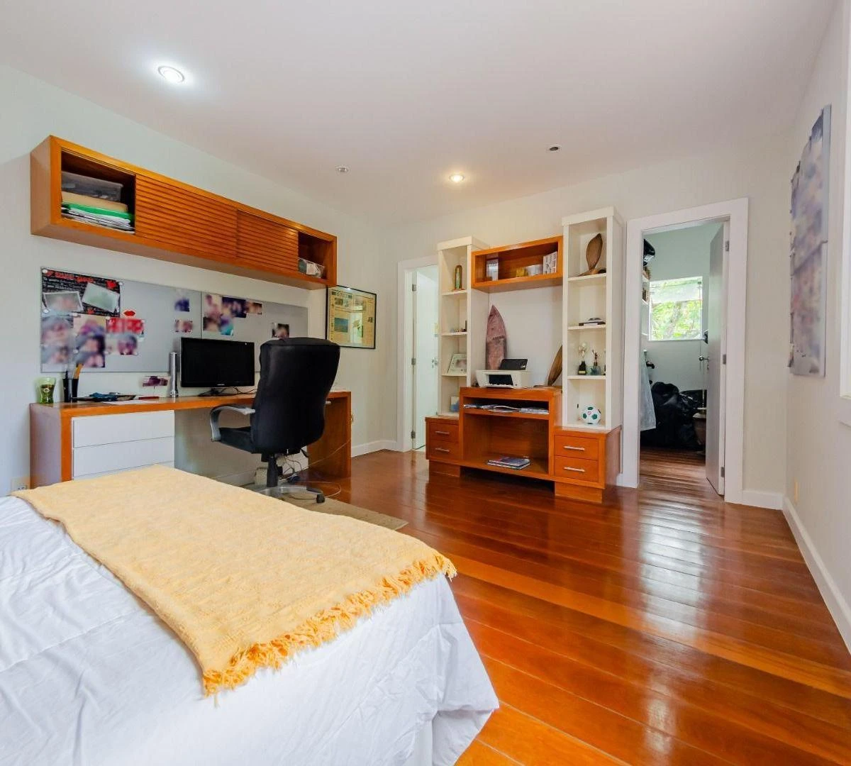 Furnished house with 6 bedrooms and 690 m² — photo 34